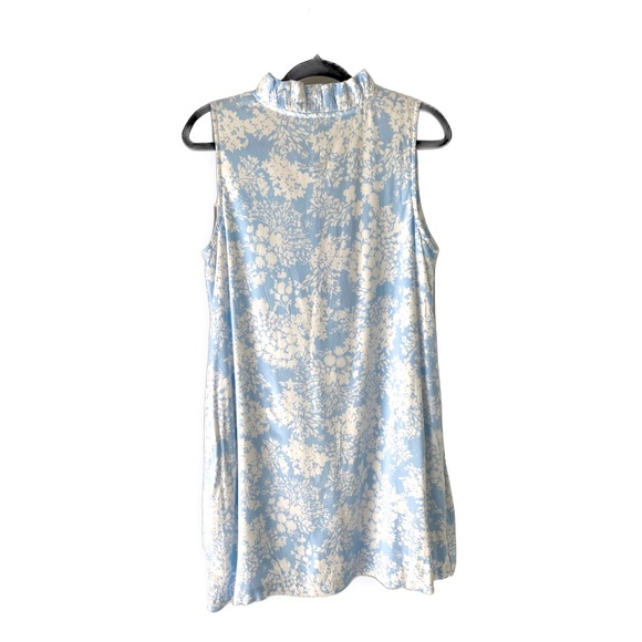 NWT Crown & Ivy Floral Dress Blue White Ruffled Collar M - Picture 2 of 7